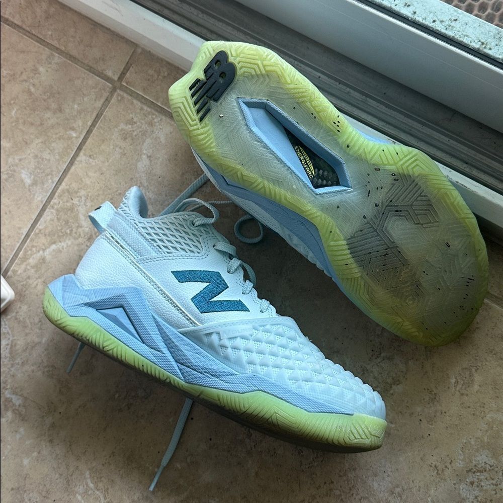 New Balance Ladies COCO GAUFF Blue and Yellow Tennis Shoes size 7 Wide - Picture 8 of 11